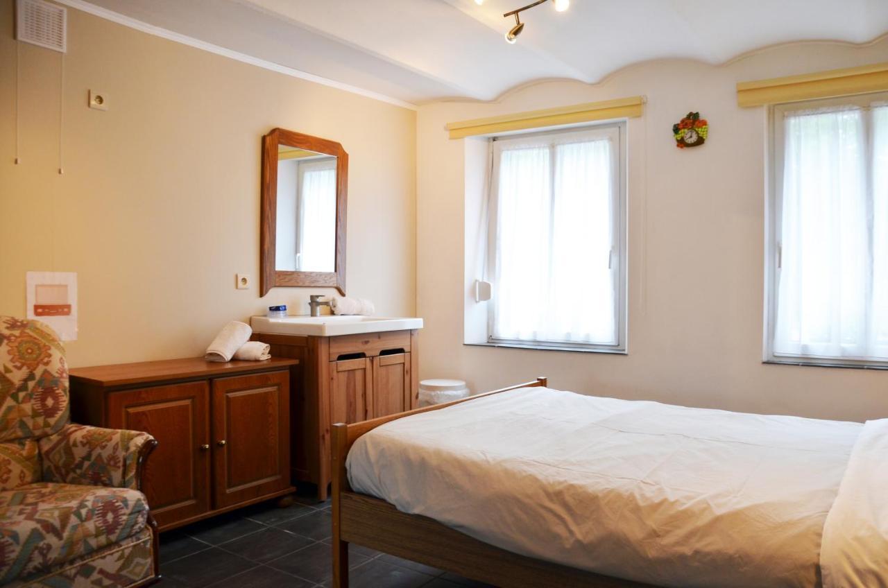 Gite Le Petit Coin De Paradis Sautin Montbliart Kültér fotó